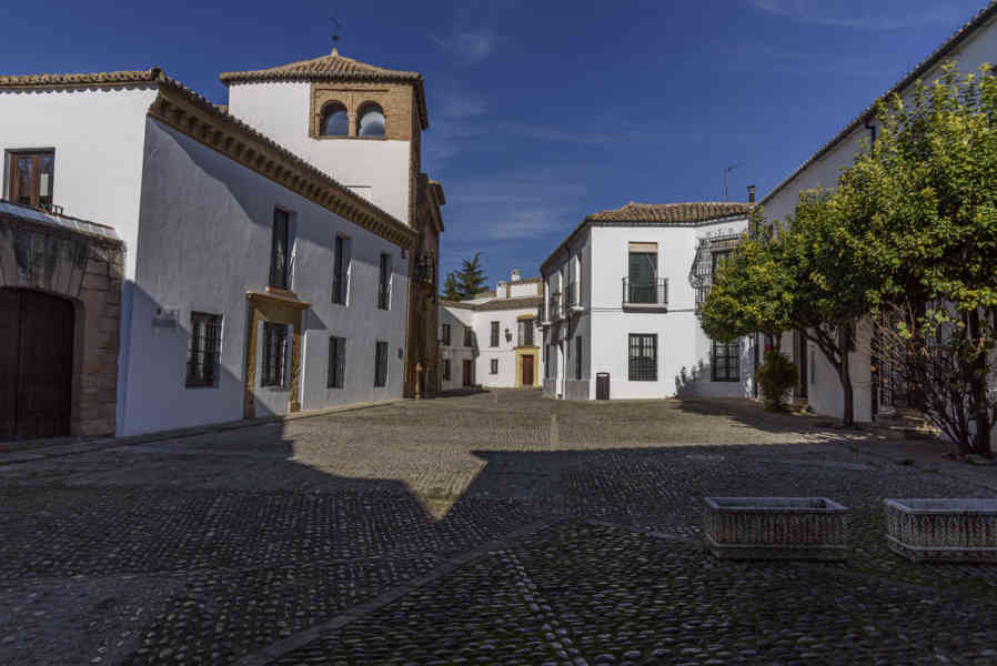 Málaga - Ronda 085 - plaza Mondragón.jpg